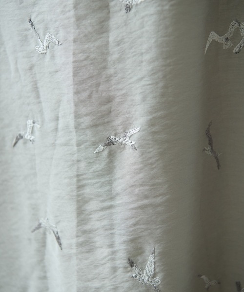 yuni(ユニ )の「bird刺繍 layered ワンピース(ワンピース・レディース・ブラック/グレー・FREE)」の22枚目の写真