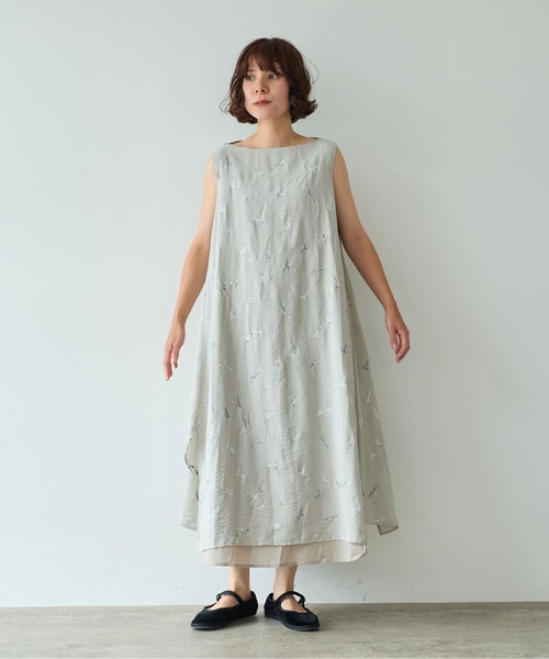 yuni(ユニ )の「bird刺繍 layered ワンピース(ワンピース・レディース・ブラック/グレー・FREE)」の8枚目の写真