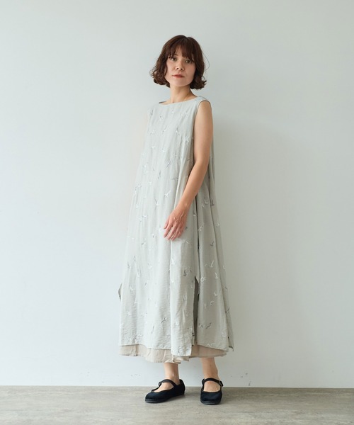 yuni(ユニ )の「bird刺繍 layered ワンピース(ワンピース・レディース・ブラック/グレー・FREE)」の12枚目の写真