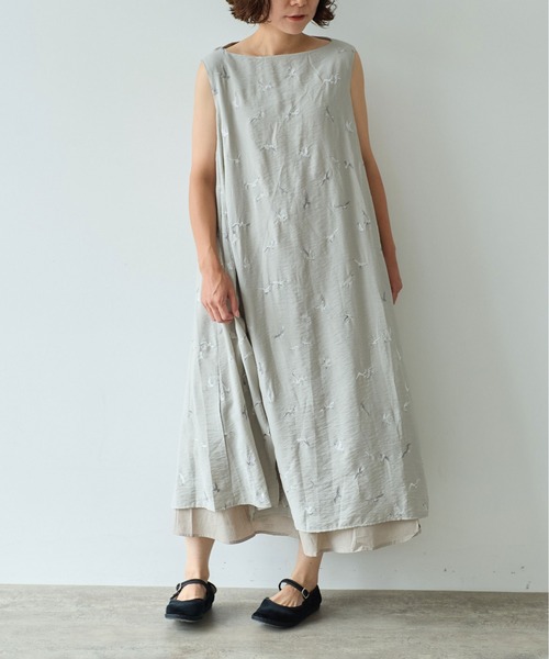 yuni(ユニ )の「bird刺繍 layered ワンピース(ワンピース・レディース・ブラック/グレー・FREE)」の11枚目の写真