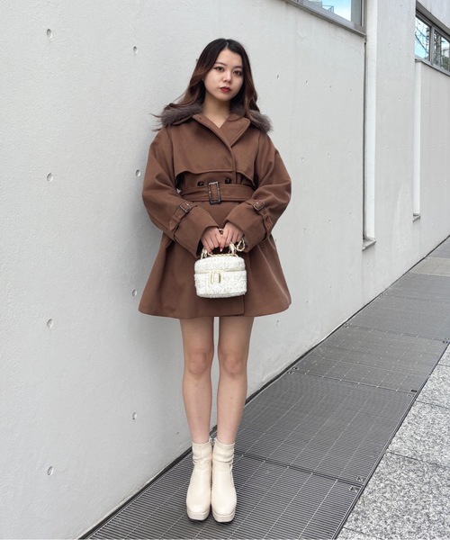 one way（ワンウェイ）の「ファー衿コート（ダウンジャケット/コート・レディース・グレー/ホワイト/ブラウン・FREE）」の9枚目の写真