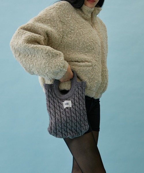 FUULLY STUDIO(フーリィーステューディオ)の「ケーブルニットミニバッグ(トートバッグ・レディース・グレー/ブラック/アイボリー・FREE)」の3枚目の写真