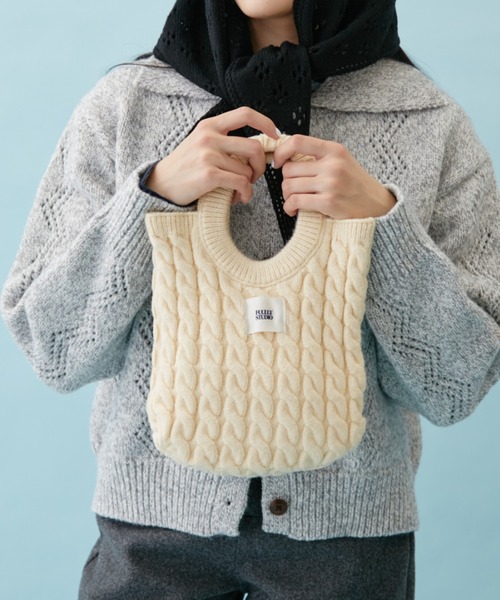 FUULLY STUDIO(フーリィーステューディオ)の「ケーブルニットミニバッグ(トートバッグ・レディース・グレー/ブラック/アイボリー・FREE)」の1枚目の写真