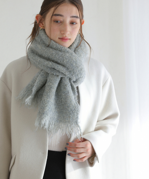 La TOTALITE(ラトータリテ)の「【洗える】La Totalite ブークレーメランジマフラー(マフラー・レディース・チャコールグレー/アイボリー/ブルー系その他・FREE)」の11枚目の写真