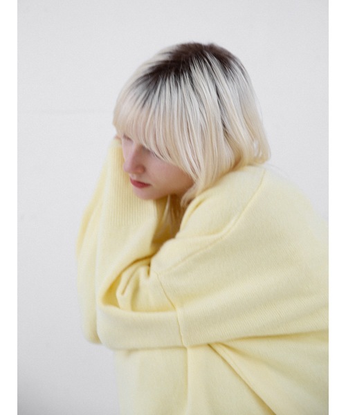 Katrin TOKYO(カトリーントーキョー)の「big crewneck knit(ニット/セーター・レディース・アイボリー/ブラウン系その他/イエロー・FREE/XS)」の4枚目の写真