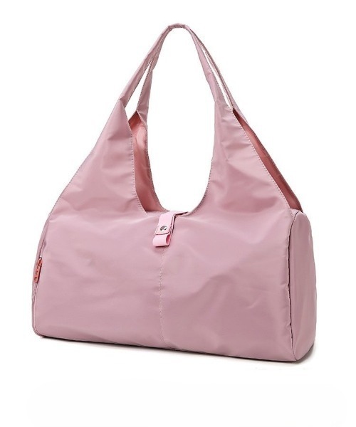 BACKYARD FAMILY(バックヤードファミリー)の「スポーツバッグ 大容量 sbag7688(ショルダーバッグ・レディース・ピンク系その他/ブラック・FREE)」の4枚目の写真