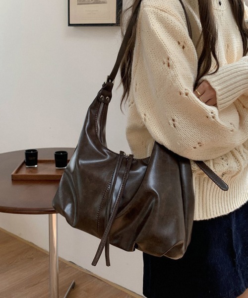 NEW GENTLEMAN（ニュージェントルマン）の「クロエ ショルダーバッグ（ショルダーバッグ・レディース・ブラウン/ブラック・FREE）」の8枚目の写真