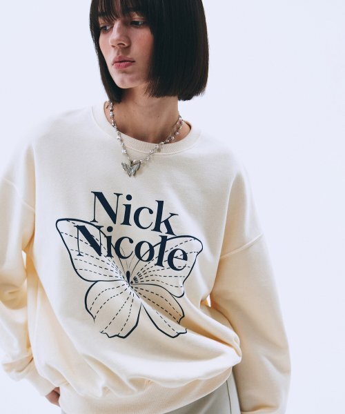 NICK&NICOLE（ニックアンドニコール）の「BUTTERFLY SIGNATURE SWEATSHIRT_CREAM NAVY（スウェット・レディース・その他・FREE）」の2枚目の写真