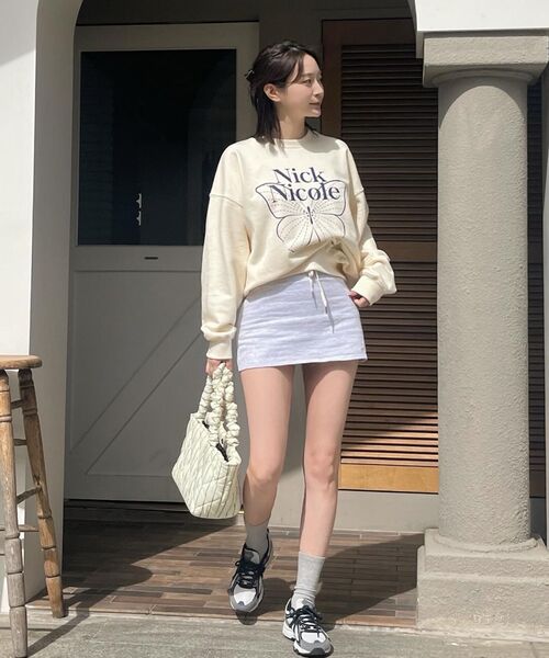 NICK&NICOLE（ニックアンドニコール）の「BUTTERFLY SIGNATURE SWEATSHIRT_CREAM NAVY（スウェット・レディース・その他・FREE）」の7枚目の写真