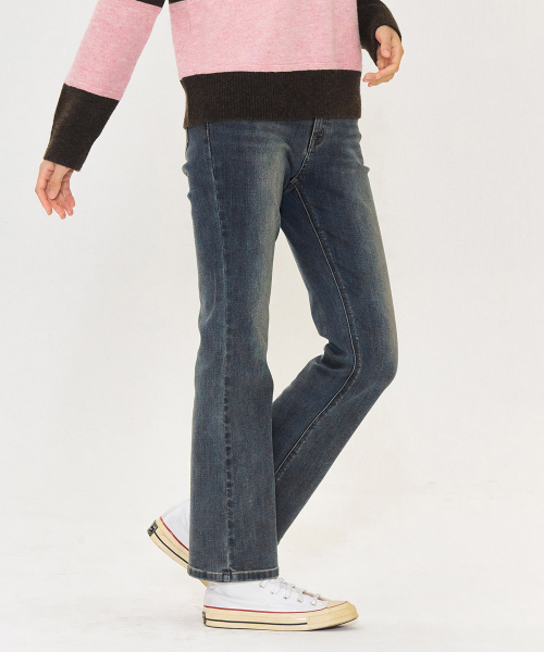 CHASECULT(チェイスカルト)の「女性Mトンヒドゥンバンディングブーツカットデニムパンツ-ブルー(デニムパンツ・レディース・ダークブルー・70/76/74/67)」の3枚目の写真