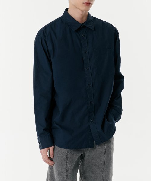 MUSINSA STANDARD（ムシンサスタンダード）の「リラックスドウォッシュドポプリンシャツ [ネイビー]（シャツ/ブラウス・メンズ・その他・SMALL/MEDIUM/LARGE/X-LARGE/XX-LARGE）」の8枚目の写真