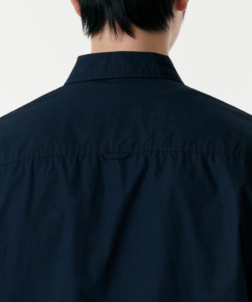 MUSINSA STANDARD（ムシンサスタンダード）の「リラックスドウォッシュドポプリンシャツ [ネイビー]（シャツ/ブラウス・メンズ・その他・SMALL/MEDIUM/LARGE/X-LARGE/XX-LARGE）」の7枚目の写真