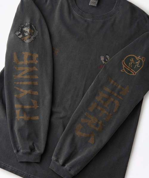 OUTSTANDING(アウトスタンディング)の「MIL SERIES LONG SLEEVE(74TH FIGHTER SQ)_PIGMENT CHARCOAL(Tシャツ/カットソー・レディース・その他・MEDIUM/LARGE/SMALL)」の7枚目の写真