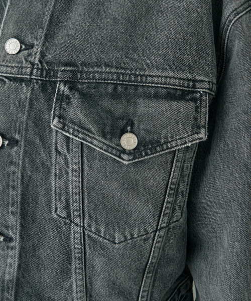 Rouge vif（ルージュヴィフ）の「【AGOLDE/エーゴールドイー】PALMER JACKET IN SPIRI ショート丈デニムジャケット（デニムジャケット・レディース・ブラック・フリー）」の10枚目の写真