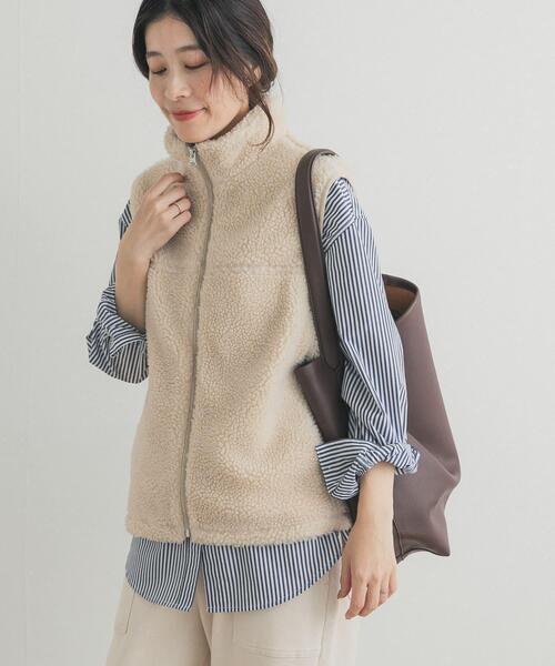 URBAN RESEARCH DOORS（アーバンリサーチドアーズ）の「ボアZIPベスト（ベスト・レディース・チャコールグレー/オフホワイト・FREE）」の3枚目の写真