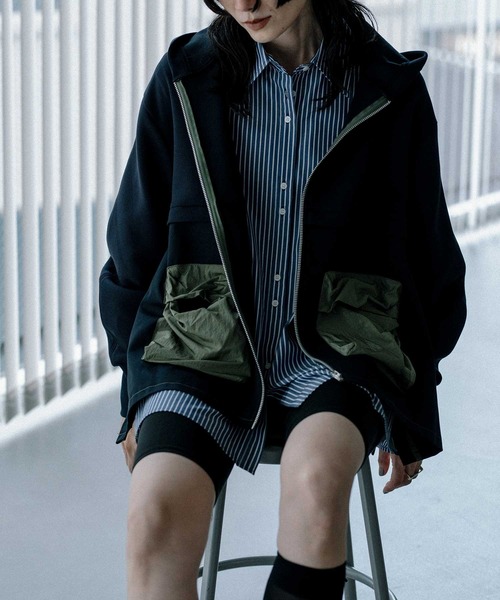 MARECHAL TERRE（マルシャルテル）の「ポケットフーディー（パーカー・レディース・ブラック/アイボリー/グレー系/ネイビー・MEDIUM）」の4枚目の写真