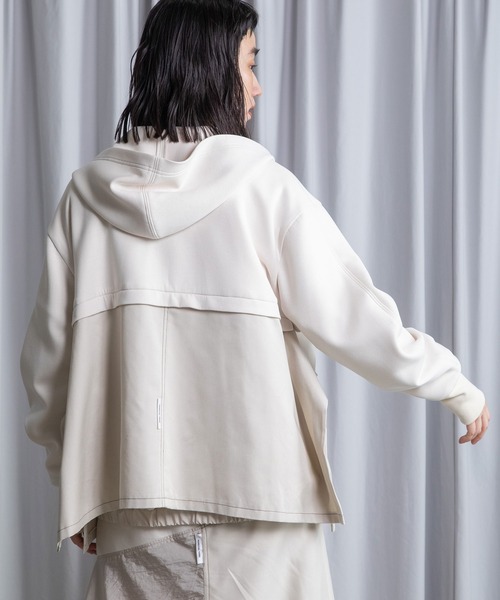 MARECHAL TERRE（マルシャルテル）の「ポケットフーディー（パーカー・レディース・ブラック/アイボリー/グレー系/ネイビー・MEDIUM）」の12枚目の写真