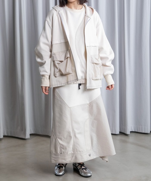 MARECHAL TERRE（マルシャルテル）の「ポケットフーディー（パーカー・レディース・ブラック/アイボリー/グレー系/ネイビー・MEDIUM）」の15枚目の写真