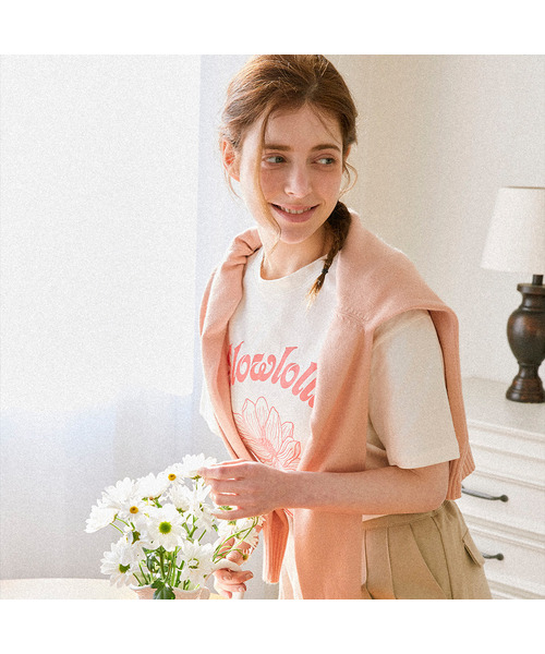 SLOWLOLLI(スローローリ)の「Flower ribbons t-shirt_3 Colors(Tシャツ/カットソー・レディース・Cream/ホワイト/チャコール・FREE)」の3枚目の写真