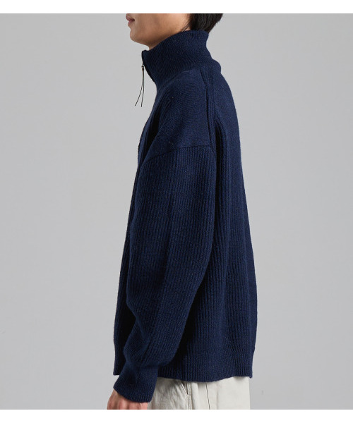 BUTTON SEOUL(ボタンソウル)の「ルーズフィットハーフジップハイネックニット(ネイビー)(ニット/セーター・メンズ・その他・MEDIUM/LARGE/X-LARGE)」の4枚目の写真