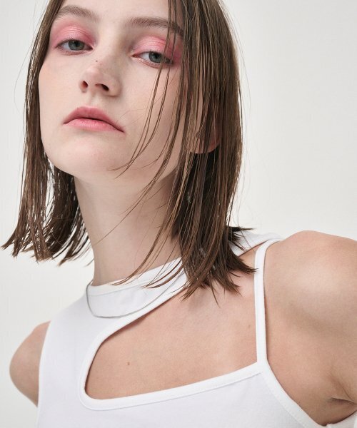 ETMON（エトモン）の「Cut Out Sleeveless Top, Ivory（Tシャツ/カットソー・レディース・その他・FREE）」の5枚目の写真