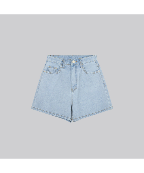 FRIVER07(フリバー07)の「Essential cotton denim shorts_Light blue(その他パンツ・レディース・スカイブルー・SMALL/MEDIUM)」の1枚目の写真