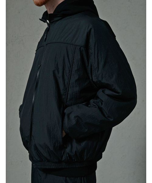 NAMERCLOTHING(ネイマークローディング)の「SHEER LIGHT TRAINNING JACKET BLACK(ナイロンジャケット・レディース・その他・LARGE/MEDIUM/X-LARGE)」の4枚目の写真