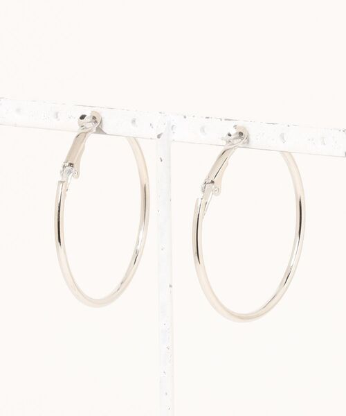 ARCHIVER(アーカイバ)の「【Bz】シルバーフープピアス4cm/レディース/両耳用(T3)(ピアス(両耳用)・レディース・シルバー・FREE)」の2枚目の写真