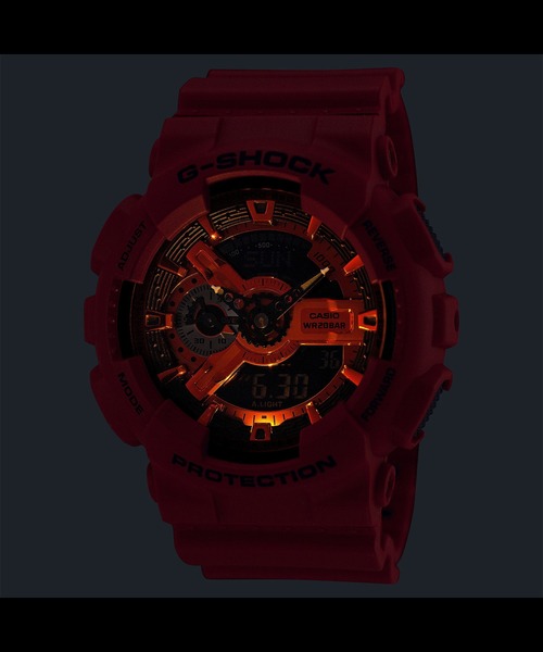 G-SHOCK(ジーショック)の「Iconic Styles / GA-110シリーズ / GA-110RRB-4AJF(アナログ腕時計・メンズ・レッド・FREE)」の2枚目の写真