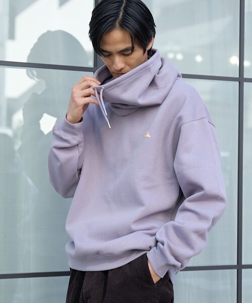 KELTY（ケルティ）の「KELTY（ケルティ）別注ネックウォーマー付きスウェット（スウェット・メンズ・ホワイト/ブラック/パープル/グレー/モカ・S/M/L）」の5枚目の写真