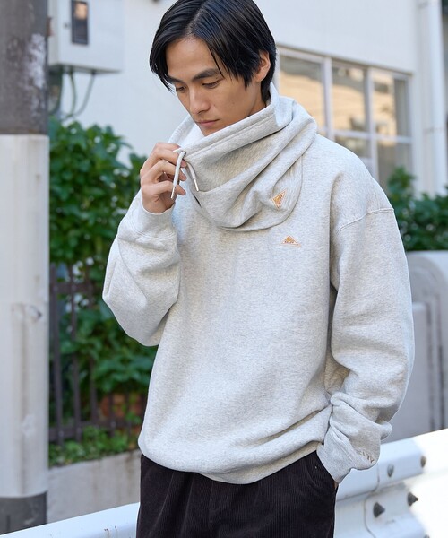 KELTY（ケルティ）の「KELTY（ケルティ）別注ネックウォーマー付きスウェット（スウェット・メンズ・ホワイト/ブラック/パープル/グレー/モカ・S/M/L）」の3枚目の写真