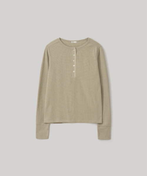 ANOTHER OFFICE WOMEN(アナザー オフィス ウーマン)の「w. Waffle Henley Shirt (Pale khaki)(Tシャツ/カットソー・レディース・その他・FREE)」の2枚目の写真