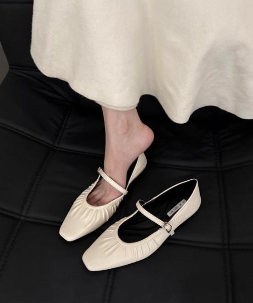 SHEPP(シープ)の「【26年春新作】フラットソールギャザーバレエシューズ(バレエシューズ・レディース・ホワイト/ブラック/シルバー・M/L)」の8枚目の写真