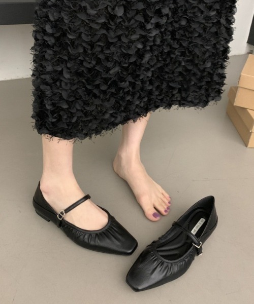 SHEPP(シープ)の「【26年春新作】フラットソールギャザーバレエシューズ(バレエシューズ・レディース・ホワイト/ブラック/シルバー・M/L)」の12枚目の写真