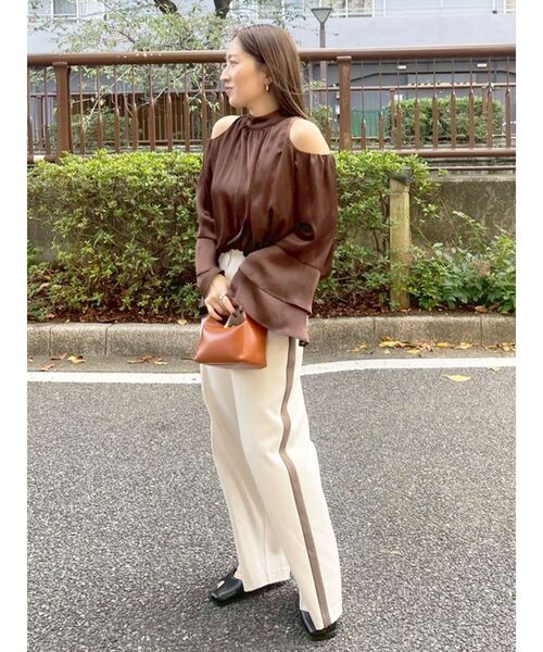 LAGUNAMOON（ラグナムーン）の「フロントジップラインパンツ（その他パンツ・レディース・アイボリー/ピンク/ブラウン・SMALL/MEDIUM）」の9枚目の写真