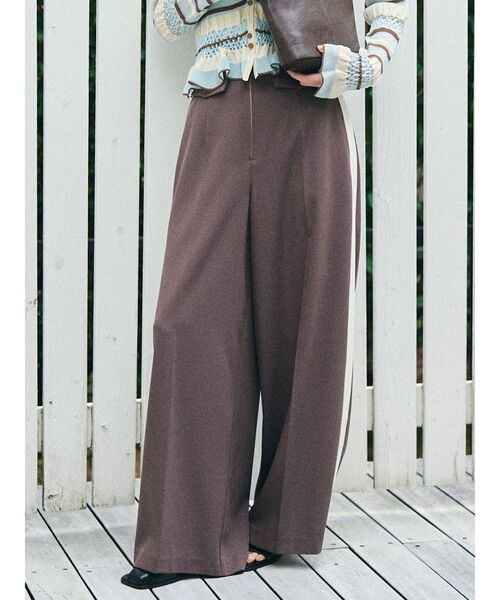 LAGUNAMOON（ラグナムーン）の「フロントジップラインパンツ（その他パンツ・レディース・アイボリー/ピンク/ブラウン・SMALL/MEDIUM）」の4枚目の写真