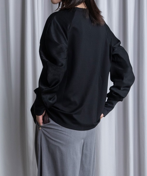 MARECHAL TERRE(マルシャルテル)の「ドッキングプルオーバー(Tシャツ/カットソー・レディース・アイボリー/ブラック/ネイビー/ライトグレー・MEDIUM)」の9枚目の写真