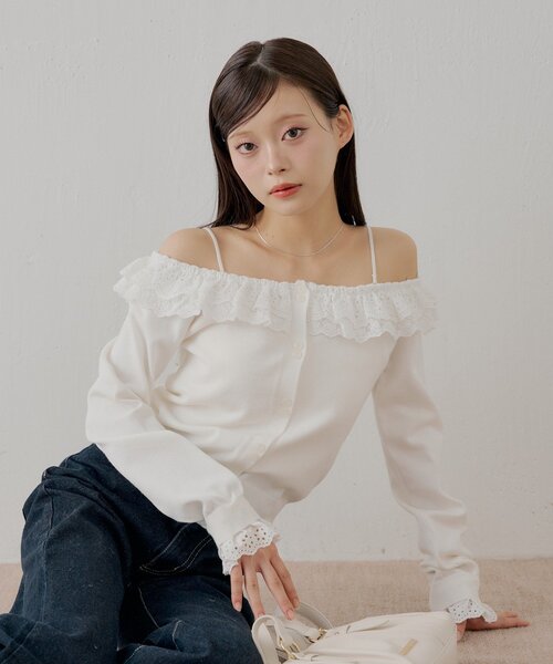 Chico(チコ)の「レースティアードオフショルカーディガン(カーディガン/ボレロ・レディース・ネイビー/ピンクベージュ/アイボリー/ホワイト系その他2・FREE)」の15枚目の写真