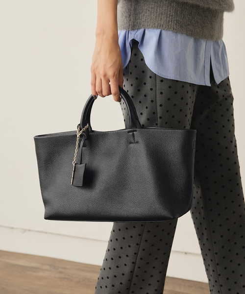 SLOBE IENA（スローブイエナ）の「《追加4》SLOBE レザートートバッグ（トートバッグ・レディース・ブラック/カーキ・FREE）」の4枚目の写真