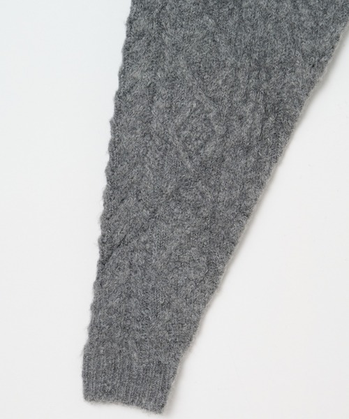 BEEDEN(ビーデン)の「LOOSE CABLE BOLERO TOPS(カーディガン/ボレロ・レディース・グレー/ブラック・FREE)」の14枚目の写真