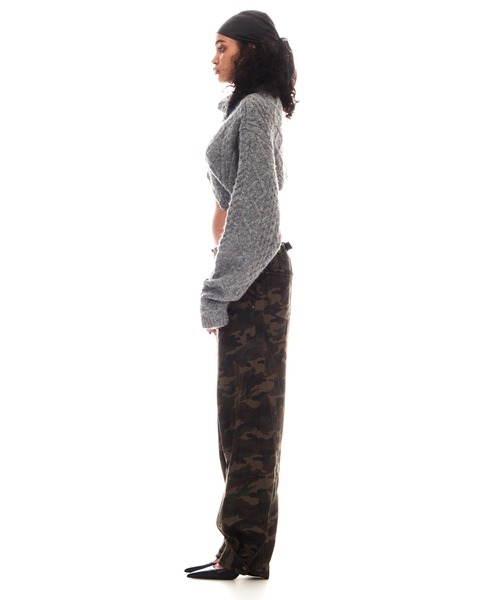 BEEDEN(ビーデン)の「LOOSE CABLE BOLERO TOPS(カーディガン/ボレロ・レディース・グレー/ブラック・FREE)」の16枚目の写真