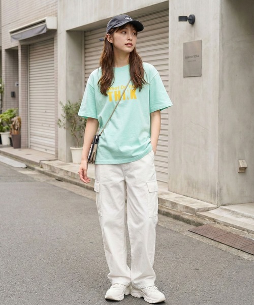 September SEOUL(セプテンバーソウル)の「メッセージロゴ プリントTシャツ(Tシャツ/カットソー・レディース・ホワイト/グリーン・FREE)」の7枚目の写真