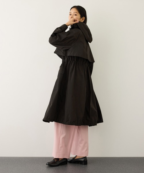 ROPE'（ロペ）の「撥水フーデッドドロストロング丈コート（マウンテンパーカー・レディース・ダークブラウン・FREE）」の5枚目の写真