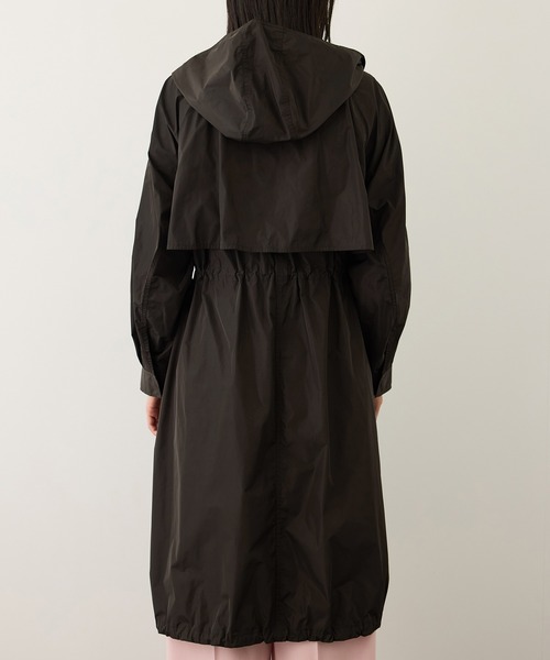 ROPE'（ロペ）の「撥水フーデッドドロストロング丈コート（マウンテンパーカー・レディース・ダークブラウン・FREE）」の15枚目の写真