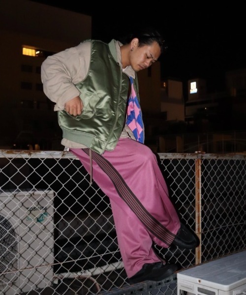 VANS(バンズ)の「【BILLY'S EXCLUSIVE】JOCKEY BOMBER VEST 126R1083507(MA-1・メンズ・カーキ・LARGE/MEDIUM)」の2枚目の写真