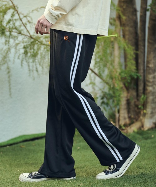 UN-FILLED(アンフィルド)の「mp14524- GARBERA EMB TRACK PANTS トラックパンツ(SDUF-2608)(その他パンツ・メンズ・グレー系その他/ベージュ系その他/ブラック×ホワイト・XL/L/M)」の20枚目の写真