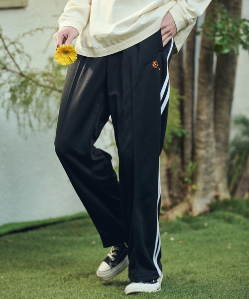 UN-FILLED(アンフィルド)の「mp14524- GARBERA EMB TRACK PANTS トラックパンツ(SDUF-2608)(その他パンツ・メンズ・グレー系その他/ベージュ系その他/ブラック×ホワイト・XL/L/M)」の22枚目の写真