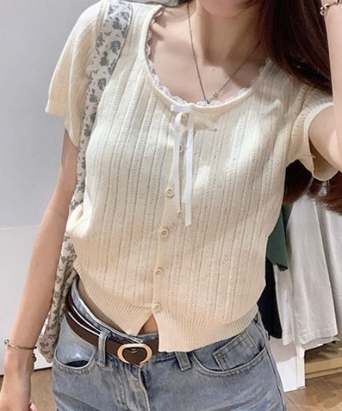 SHEPP(シープ)の「【26年春夏新作】リボンレーストリム透かし編み半袖ニットトップス(Tシャツ/カットソー・レディース・グレー/サックスブルー/ブラック/アイボリー・F)」の5枚目の写真