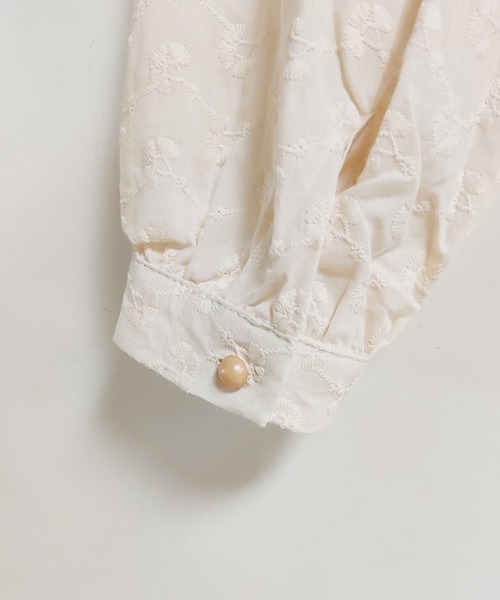 ONEP STAR(ワンピスター)の「刺繍×レース付きフェミニンブラウス(シャツ/ブラウス・レディース・ホワイト/ベージュ・MEDIUM/LARGE/X-LARGE)」の14枚目の写真