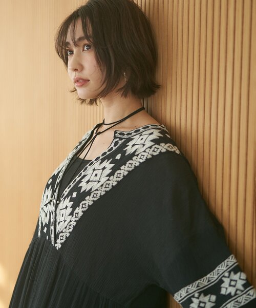 Remind me and forever(リマインドミーアンドフォーエバー)の「【nane】【India Series】エスニック刺繍楊柳ワンピース(ワンピース・レディース・ブラック/オフホワイト・FREE)」の10枚目の写真